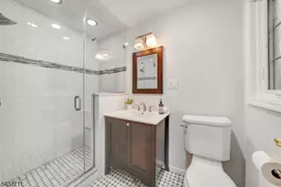 18 Kings Hill Ct, Summit, NJ 07901 - Photo 34