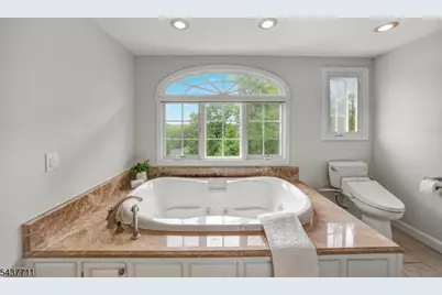 18 Kings Hill Ct, Summit, NJ 07901 - Photo 24