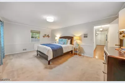 18 Kings Hill Ct, Summit, NJ 07901 - Photo 32