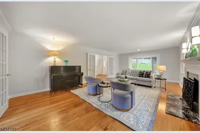 18 Kings Hill Ct, Summit, NJ 07901 - Photo 8