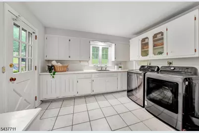 18 Kings Hill Ct, Summit, NJ 07901 - Photo 20