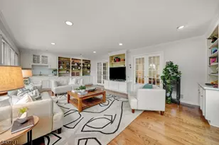 18 Kings Hill Ct, Summit, NJ 07901 - Photo 16