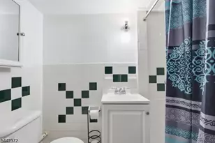 8 Van Nostrand Ave, Jersey City, NJ 07305 - Photo 22