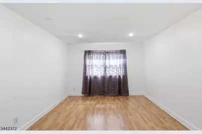 8 Van Nostrand Ave, Jersey City, NJ 07305 - Photo 12