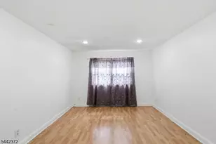 8 Van Nostrand Ave, Jersey City, NJ 07305 - Photo 12