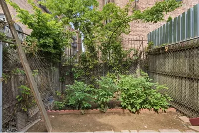 8 Van Nostrand Ave, Jersey City, NJ 07305 - Photo 32