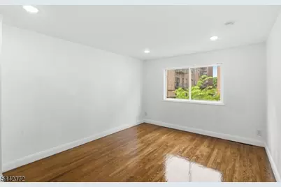 8 Van Nostrand Ave, Jersey City, NJ 07305 - Photo 18