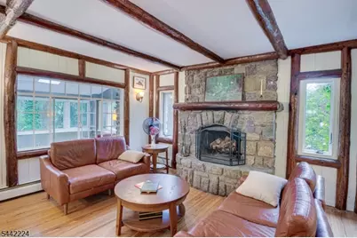 91 W Glen Rd, Denville, NJ 07834 - Photo 16