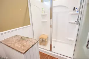 91 W Glen Rd, Denville, NJ 07834 - Photo 32