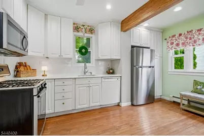 43 Woodside Ter, West Orange Township, NJ 07052 - Photo 18
