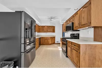 117 Madison Dr, South Plainfield, NJ 07080 - Photo 18