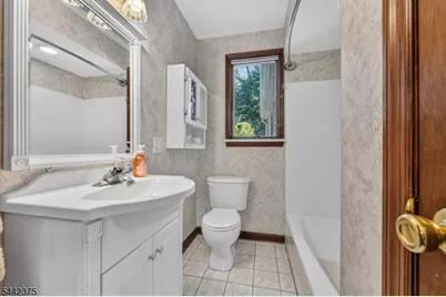 117 Madison Dr, South Plainfield, NJ 07080 - Photo 24