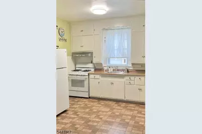 52 Christie Ave, Clifton, NJ 07011 - Photo 10