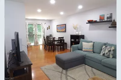 605 Timber Oaks Rd, Edison, NJ 08820 - Photo 8