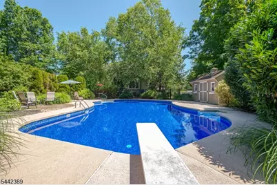 46 Westbury Ct, Montgomery Township, NJ 08558 - Photo 2