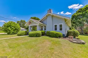 670 Belvidere Rd, Phillipsburg, NJ 08865 - Photo 2