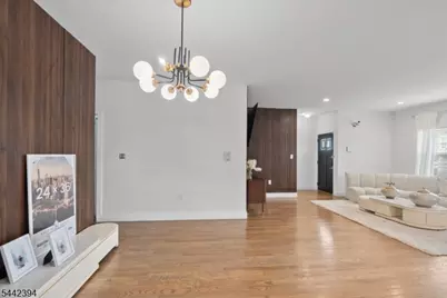 461 1st Ave, Elizabeth, NJ 07206 - Photo 10