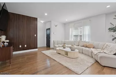 461 1st Ave, Elizabeth, NJ 07206 - Photo 14