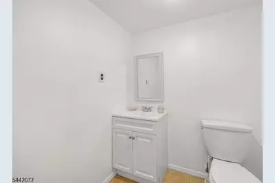 15 E Pierrepont Ave, Rutherford, NJ 07070 - Photo 32