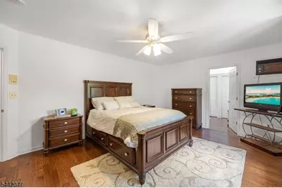 15 E Pierrepont Ave, Rutherford, NJ 07070 - Photo 18