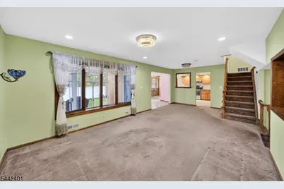 95 Pine St, Woodbridge Township, NJ 08830 - Photo 6