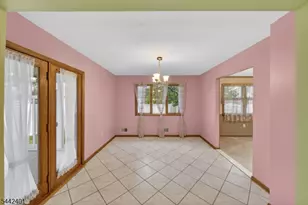 95 Pine St, Woodbridge Township, NJ 08830 - Photo 12