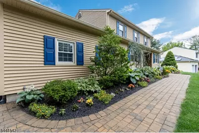 18 Shearman Rd, Roxbury Township, NJ 07876 - Photo 4