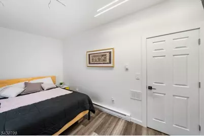 946 Emma St, Elizabeth, NJ 07201 - Photo 8