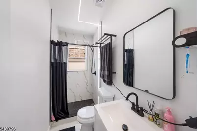 946 Emma St, Elizabeth, NJ 07201 - Photo 10