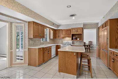 10 Rockledge Ter, Pequannock Township, NJ 07444 - Photo 8