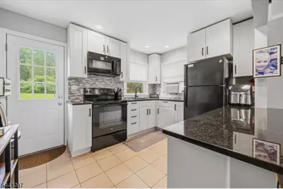 60 Alpine Rd, Wantage, NJ 07461 - Photo 6