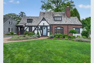 89 Whitney Rd, Millburn Twp., NJ 07078 - Photo 2