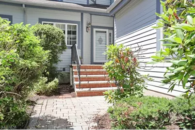 72 Birch Ln, Wayne Twp., NJ 07470 - Photo 2