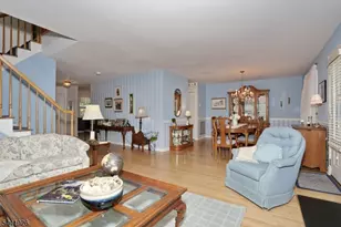 72 Birch Ln, Wayne Twp., NJ 07470 - Photo 8