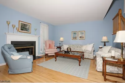 72 Birch Ln, Wayne Twp., NJ 07470 - Photo 6