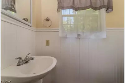 270 Andersen Rd, Holland Township, NJ 08848 - Photo 10