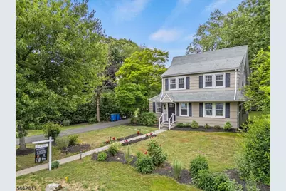 12 Dayton Cres, Bernardsville, NJ 07924 - Photo 4