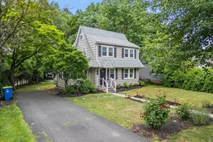 12 Dayton Crescent, Bernardsville, NJ 07924 - Photo 2