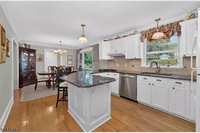 653 Foothill Rd, Bridgewater, NJ 08807 - Photo 16
