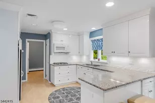 78 Urban Club Rd, Wayne, NJ 07470 - Photo 16