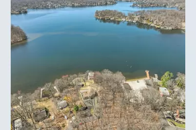 4 Maine St, Jefferson Township, NJ 07849 - Photo 1