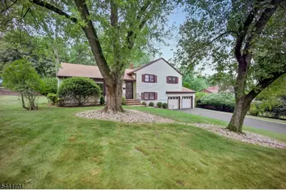 19 Bear Brook Ln, Livingston, NJ 07039 - Photo 2