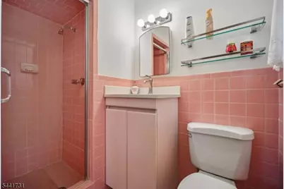 19 Bear Brook Ln, Livingston, NJ 07039 - Photo 28