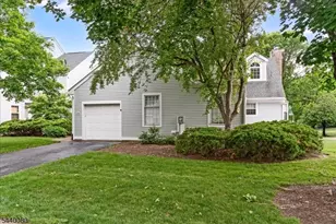 24 Village Dr, Montville Township, NJ 07045 - Photo 2