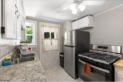31 Center St, Bernardsville, NJ 07924 - Photo 8