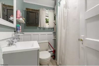 31 Center St, Bernardsville, NJ 07924 - Photo 10