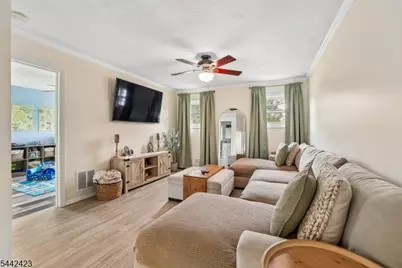 80 Easton Ave, Spotswood, NJ 08884 - Photo 10