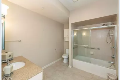 375 Rifle Camp Rd #202, Woodland Park, NJ 07424 - Photo 12