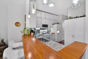 215 Barringer Dr, Nutley, NJ 07110 - Photo 12