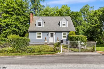 231 Sussex Ave, Andover Township, NJ 07860 - Photo 2
